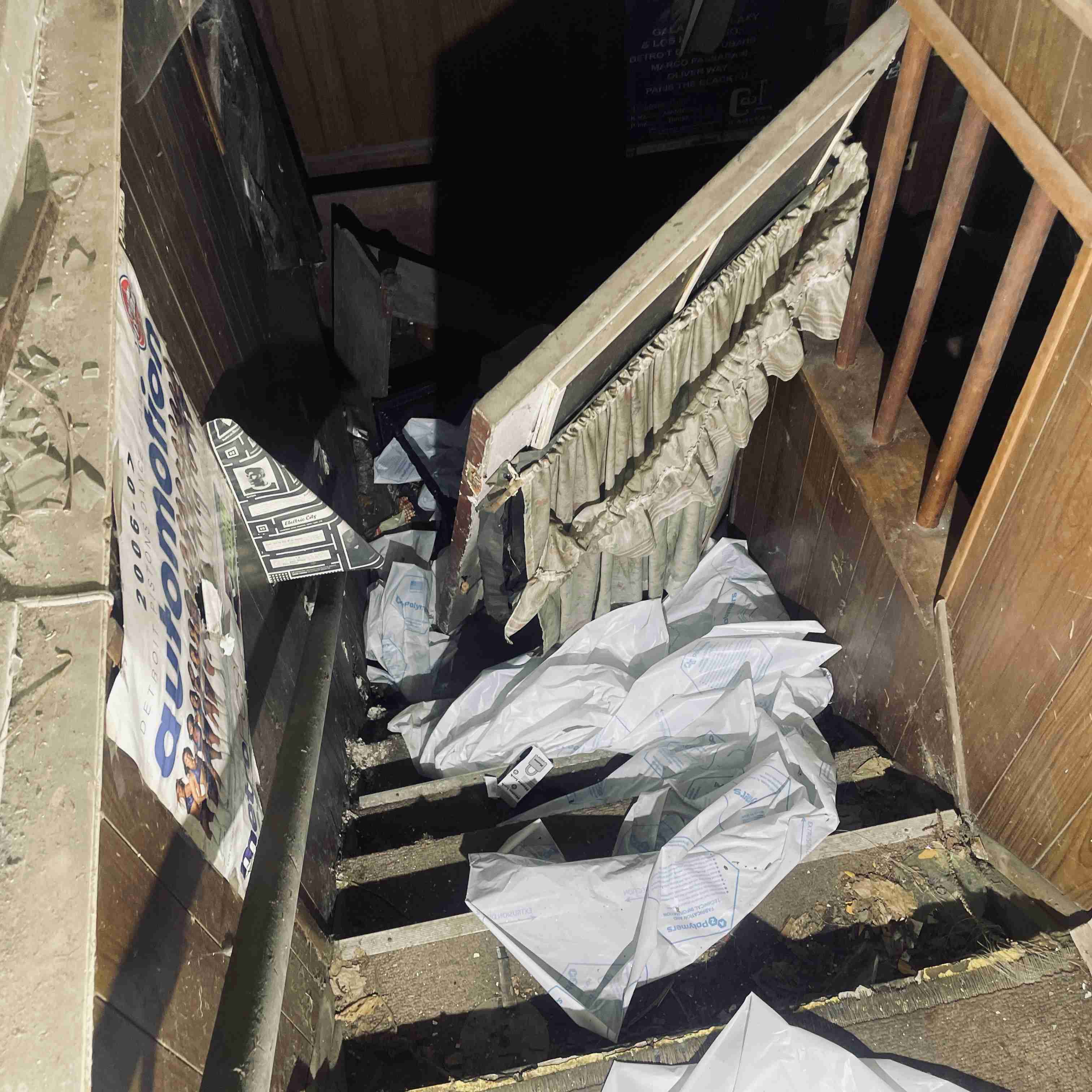 14044 Roselawn (18).jpg